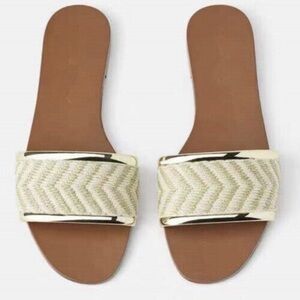 Zara Trafaluc Gold Sandals 🤩